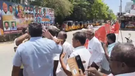 திண்டுக்கல் மேற்கு: தாடிக்கொம்பில் கம்யூனிஸ்ட் கட்சியினருக்கும் இந்து முன்னணியினருக்கும் கைகலப்பு. போலீசார் நடவடிக்கை எடுக்கவில்லை என கூறி கம்யூனிஸ்ட் கட்சியினர் மறியல்
