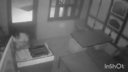 हापुड़: गढ़ रोड पर स्थित देवनंदिनी फ्लाईओवर के पास धर्म कांटे से नौकर ने ₹22 हजार नकदी की चोरी, घटना सीसीटीवी में कैद