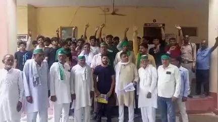 धनौरा: बछरायूं के गांव भगवानपुर भूड़ में चल रहा जमीनी विवाद, भाकियू टिकेत ने एसडीएम को सौंपा ज्ञापन