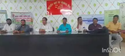 मदनपुर: मदनपुर प्रखंड मुख्यालय स्थित बहुउद्देशीय भवन में अंतर्राष्ट्रीय योग दिवस को लेकर आयोजित की गई बैठक