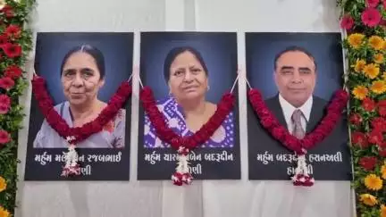 આણંદ શહેર: હાલાણી પરિવારના બદરુદ્દીન  સહિત 3 મૃતકોને શ્રધાંજલિ આપવા પ્રાર્થના સભા યોજાઈ