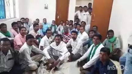नाला: नाला PWD में झारखंड मुक्ति मोर्चा की बैठक, हुल दिवस मनाने पर हुई चर्चा