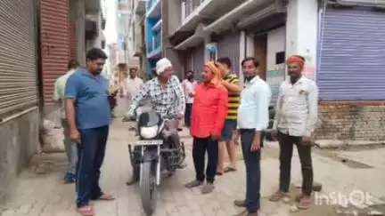 भाटपार रानी: भाटपार रानी में विद्युत विभाग ने चलाया चेकिंग अभियान, दर्जनों लोगों की कटी लाइन