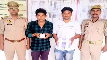 शिकोहाबाद: बिल्टीगढ गांव के पास पुलिस ने मुठभेड़ में 2 शातिर चोर सोनू और अमित को दबोचा, कब्जे से तमंचा और चोरी के 2 कुण्डल बरामद
