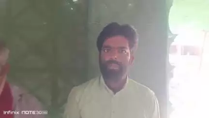 कालपी: संधी गांव में ग्राम प्रधान की दबंगई से परेशान ग्रामीणों ने एसडीएम से की शिकायत, प्रधान पर मारपीट व धमकाने का आरोप