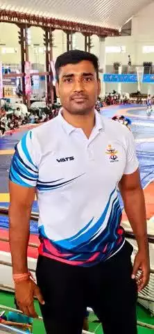 बक्सर जिला के चौसा निवासी अंतर्राष्ट्रीय कुश्ती खिलाड़ी अविनाश पहलवान को एक बार फिर अंतर्राष्ट्रीय स्तर पर कुश्ती के क्षेत्र में विदेशी दौरे के लिए चुना गया है, जिसके लिए उन्हें तहे दिल से बधाई 💐💐
इस बार अविनाश जी को खिलाड़ी के रूप में नह