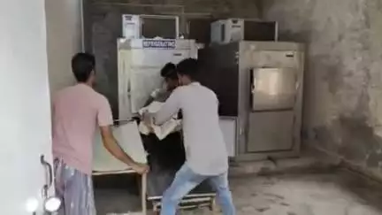 झालरापाटन: पिपलिया नग्गा में नवविवाहित जोड़े ने की आत्महत्या, पति ने कमरे में और पत्नी ने नीम के पेड़ पर लगाया फंदा