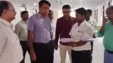 बांसी: बांसी में 50 बेड हॉस्पिटल का सीडीओ ने किया निरीक्षण, अधूरे कार्य पूर्ण करने का दिया निर्देश, भवन का होना है हैंडओवर