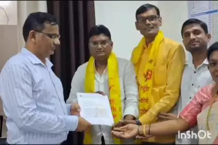 चंद्रपूर: जिल्ह्यात सरपंच पदाची सोडत नव्याने  काढा - ओबीसी महासंघाचे राजूरकर यांचे  निवडणूक अधिकाऱ्यांना निवेदन