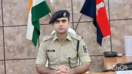 नवादा: नवादा एसपी अभिनव धीमान के निर्देश पर फरार 46 आरोपियों को किया गया गिरफ्तार