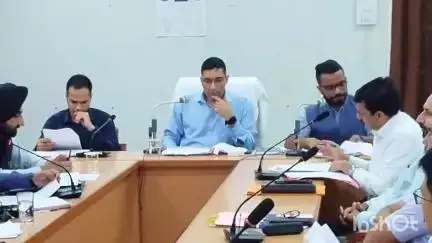 चम्बा: डीसी ने मॉनसून से पहले दूरस्थ ग्राम पंचायतों में आवश्यक सामग्री की उपलब्धता सुनिश्चित करने के लिए जारी किए आदेश