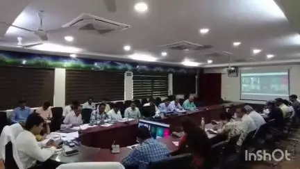 रायसेन: कलेक्टर श्री विश्वकर्मा ने धरती आबा अभियान में शामिल योजनाओं का शत प्रतिशत सैचुरेशन सुनिश्चित करने को कहा