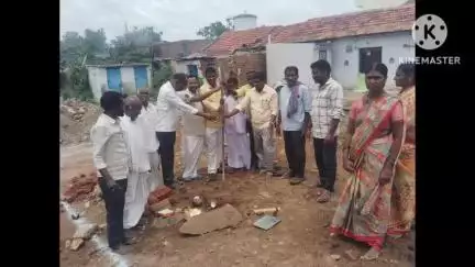 వర్ని: జాకోరా లో  ఇందిరమ్మ ఇండ్ల నిర్మాణానికి భూమి పూజ చేసిన అధికారులు ప్రజాప్రతినిధులు