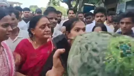 सगड़ी: शहाबुद्दीनपुर स्थित शिफा हॉस्पिटल में जच्चा-बच्चा की मौत पर परिजनों ने किया हंगामा, लापरवाही का लगाया आरोप