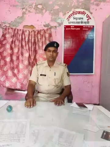 पुपरी: भिट्ठा थाना में दरोगा मनोज कुमार ने थानाध्यक्ष के पद पर दिया योगदान