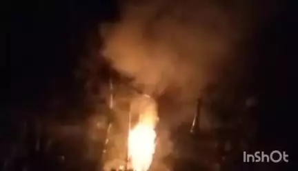 गुना नगर: झागर गांव में शॉर्ट सर्किट के चलते विद्युत ट्रांसफार्मर में आग लगने से बिजली आपूर्ति हुई बाधित, बारिश से बुझी आग