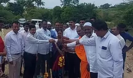 ಹನೂರು: ನಾಗನಕಟ್ಟೆ ಗ್ರಾಮದಲ್ಲಿ ಮಲ ತ್ಯಾಜ್ಯ ವಿಲೇವಾರಿ ಘಟಕ ನಿರ್ಮಾಣಕ್ಕೆ ಶಾಸಕ ಮಂಜುನಾಥ್ ಭೂಮಿಪೂಜೆ