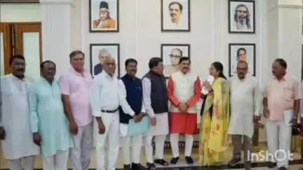 नेपानगर: नेपानगर MLA मंजू दादू और सांसद ज्ञानेश्वर पाटिल ने सीएम मोहन यादव से की मुलाक़ात, जमीन आवंटन की रखी मांग