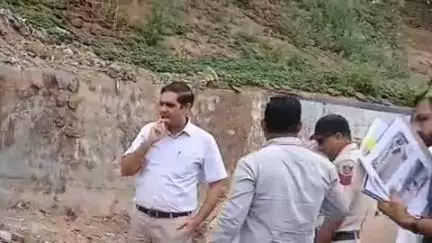 अम्बाला: मानसून को देखते हुए डीसी ने अंबाला कैंट में सफाई व्यवस्था का किया निरीक्षण