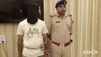 आरा: नगर थाना पुलिस ने दर्जनों हत्याओं में फरार आरोपी को किया गिरफ्तार, भोजपुर एसपी ने प्रेस वार्ता कर दी जानकारी