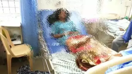 ಕೋಲಾರ: ಮೂರು ಹೆಣ್ಣು ಮಕ್ಕಳನ್ನ ಹೆತ್ತಿದ್ದಕ್ಕೆ ಅತ್ತೆ-ಮಾವ ಪತಿಯಿಂದ ಮಹಿಳೆಗೆ ವರದಕ್ಷಿಣೆ ಕಿರುಕುಳ! ಜಿಲ್ಲಾಸ್ಪತ್ರೆಗೆ ದಾಖಲು