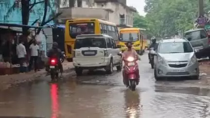 ସୁନ୍ଦରଗଡ ସହର: ସଦର ଥାନା ଛକ ଜଳାର୍ଣ୍ଣବ, ଯାତାୟାତ ବାଧାପ୍ରାପ୍ତ #jansamasya