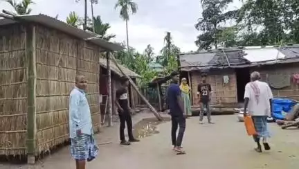 সৃজনগ্ৰাম: নগৰঝাৰত কুলংগাৰ পুত্ৰৰ নিৰ্যাতনৰ বলি দূৰ্ভগীয়া পিতৃ, কুলাংগাৰ পুত্ৰৰ বিৰুদ্ধে বিহীত ব্যৱস্থা লোৱাৰ দাবী ভুক্তভোগীৰ