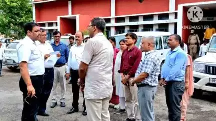 गौरीगंज: 11वें अंतर्राष्ट्रीय योग दिवस की तैयारियों को लेकर जिलाधिकारी ने जवाहर नवोदय विद्यालय का किया स्थलीय निरीक्षण