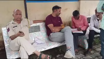 बांसवाड़ा: मंदसौर, मध्यप्रदेश में मजदूरी करने गया व्यक्ति घरेलू काम करते समय गिरने से हुई मौत, शव बिना पोस्टमार्टम कराए ले गए परिजन