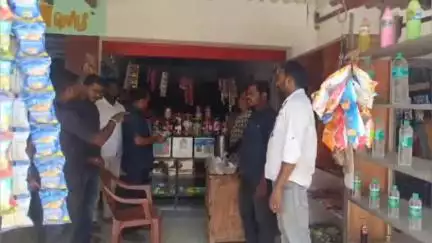 அரூர்: மொரப்பூர் சுகாதார சீர்கேடு விளைவித்த 12 கடைகளுக்கு ரூ 4500 அபராதம்