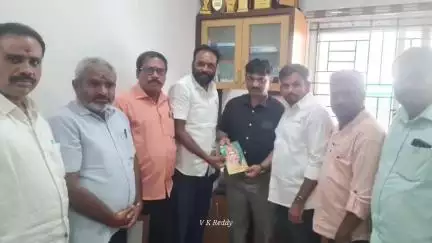 ஓசூர்: முருக பக்தர்கள் மாநாட்டில் பங்கேற்க குணம் மருத்துவமனை மருத்துவர்களை நேரில் அழைத்த பாஜகவினர்