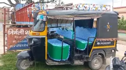 निर्मली: निर्मली नाग मंदिर के पास शुक्रवार सुबह ऑटो चालक ने एक डॉक्टर को टक्कर मारी