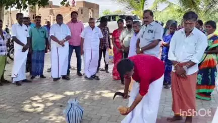 ஆண்டிப்பட்டி: திமரச நாயகனூர், சண்முகசுந்தரபுரத்தில் ஊராட்சிமன்றஅலுவலகம் நாடக மேடை கட்ட ஆண்டிபட்டி MLA தலைமையில் பூமி பூஜை