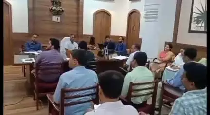 जोधपुर: कलेक्ट्रेट सभागार में जन्म-मृत्यु पंजीयन की प्रगति की समीक्षा बैठक आयोजित हुई