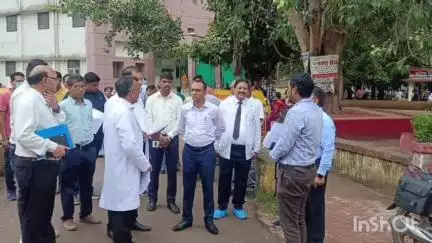 कोरबा: मेडिकल कॉलेज में निर्माण कार्यों का कलेक्टर ने किया निरीक्षण, अधूरे काम जल्द पूरा करने के दिए निर्देश