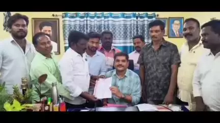 బెల్లంపల్లి: బెల్లంపల్లిలో పందుల స్వైరవిహారాన్ని అరికట్టాలని RDOకు వినతిపత్రం అందజేసిన మాదిగ హక్కుల దండోరా నాయకులు #localissue