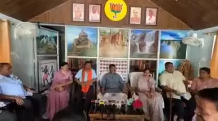 दंतेवाड़ा: स्वस्थ जीवन के लिए परिवार के हर सदस्य को योग करना चाहिए: दंतेवाड़ा विधायक चैतराम अटामी