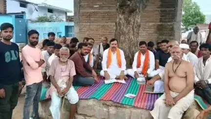 भाजपा ने हरिद्वार में चौपाल सभा की, वरिष्ठजनों का आयुष्मान में कराया पंजीयन, भाजपा जिलाध्यक्ष रहे मौजूद
