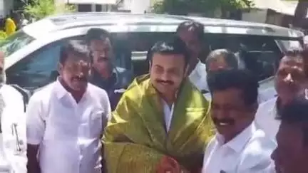 பவானி: பெரியபுலியூர் பகுதியில் உள்ள சமுதாயக்கூடத்தில் மக்களுடன் முதல்வர் திட்டத்தில் மக்களின் கோரிக்கை மனுக்களை அமைச்சர் பெற்றுக்கொண்டார்