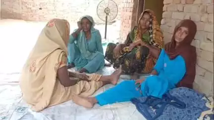 हसनपुर: सैदनगली गांव काला खेड़ा के पास ट्रक की टक्कर से बाइक सवार मजदूर की मौत, परिवार में मचा कोहराम