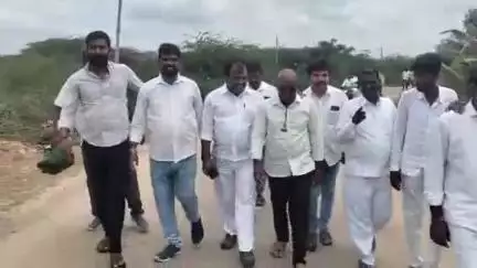 ప్రభుత్వ వైఫల్యాలను ప్రజల్లోకి తీసుకెళ్లాల్సిన బాధ్యత కార్యకర్తలదే: మరుగుపల్లిలో మడకశిర వైసీపీ ఇన్‌ఛార్జ్‌ ఈర లక్కప్ప