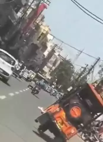 ग्वालियर गिर्द: ग्वालियर में ई-रिक्शा चालक का खतरनाक स्टंट, वीडियो वायरल