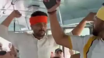 रोहतक: रोहतक पीजीआई में 19 दिनों से हड़ताल कर रहे अनुबंधित कर्मचारी पुलिस हिरासत में
