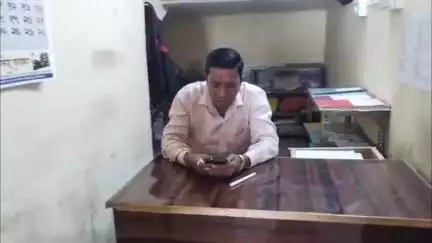 कन्नड: कन्नडमध्ये ‘नो आयडी, नो शिस्त’ शासकीय कार्यालयांत कर्मचाऱ्यांचा व्हिडिओ व्हायरल, नियम धाब्यावर