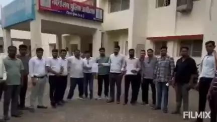 मुरैना नगर: मिल एरिया रोड पर छात्रों व शिक्षक पर हमले के बाद शिक्षक संघ ने एसपी ऑफिस में दिया आवेदन, सुरक्षा पर सवाल