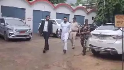 जगदीशपुर: आपराधिक मामले में खगड़िया सांसद राजेश वर्मा भागलपुर न्यायालय में पेश हुए, कोर्ट से मिली जमानत
