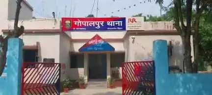 कुचायकोट: गोपालपुर थाना क्षेत्र के तिवारी खरेया गांव के पास अज्ञात वाहन की टक्कर से साइकिल सवार जख्मी