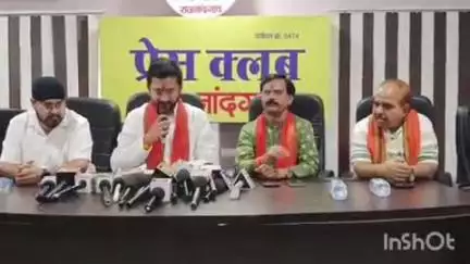 राजनांदगांव: राजनांदगांव प्रेस क्लब में अंतर्राष्ट्रीय योग दिवस को लेकर भाजपा कार्यकर्ताओं और पदाधिकारियों द्वारा ली गई प्रेसवार्ता