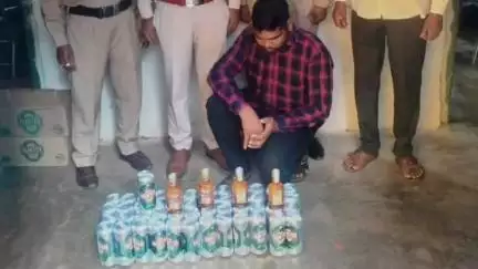 कोंडागांव: ग्राम बुडरा में 25 बल्क लीटर से अधिक अवैध शराब जब्त, आबकारी विभाग ने आरोपी को किया गिरफ्तार