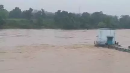 चास: बोकारो में विभिन्न दामोदर नदियों का जलस्तर बढ़ा
